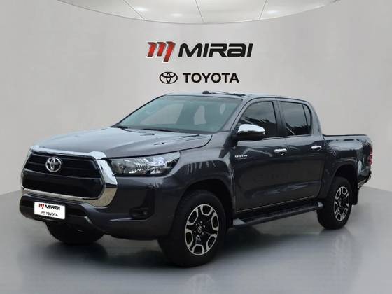 TOYOTA HILUX 2.8 D-4D TURBO DIESEL CD SRV 4X4 AUTOMÁTICO TOYOTA HILUX 2.8 D-4D TURBO DIESEL CD SRV 4X4 AUTOMÁTICO
